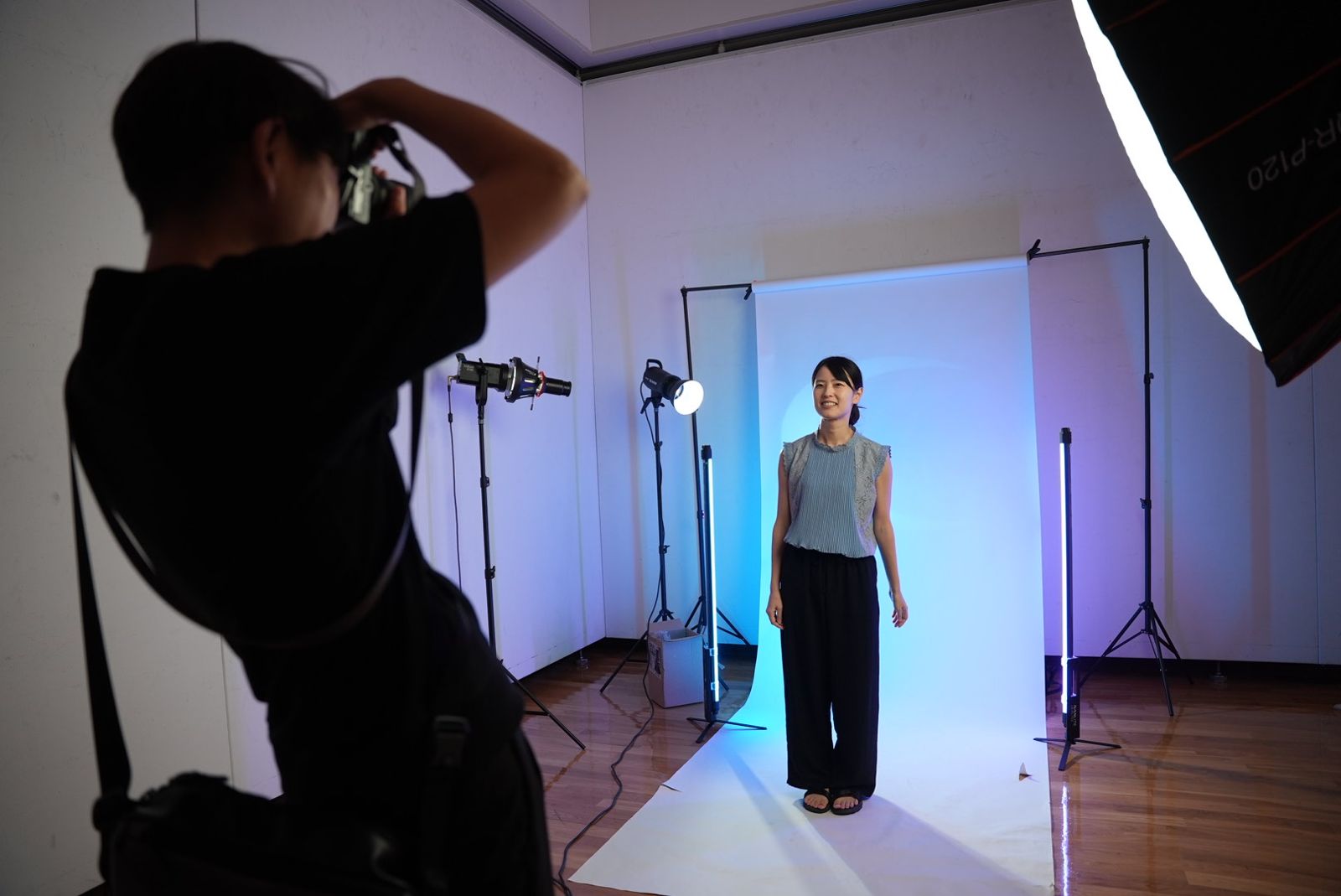 luminaでカメラマンとモデルが一緒に撮影する様子